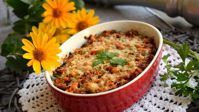 Pyszna zapiekanka z kapusty włoskiej – łatwy przepis na obiad Pyszna zapiekanka z kapusty włoskiej – łatwy przepis na obiad