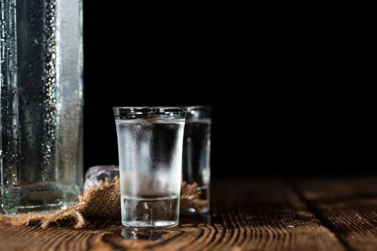 Jaka wódka? Odkryj najlepsze marki i smaki, które zachwycą Jaka wódka? Odkryj najlepsze marki i smaki, które zachwycą