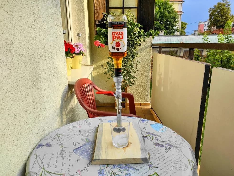 Jak zrobić nalewak do whisky, aby precyzyjnie odmierzać alkohol Jak zrobić nalewak do whisky, aby precyzyjnie odmierzać alkohol