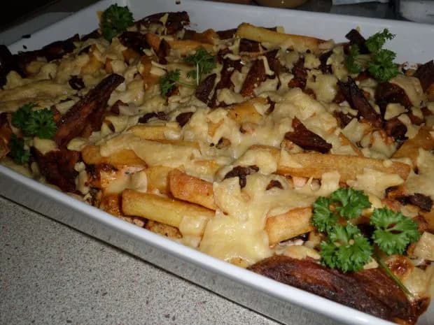Najlepszy przepis na zapiekankę kebab z frytkami, która zachwyci każdego Najlepszy przepis na zapiekankę kebab z frytkami, która zachwyci każdego