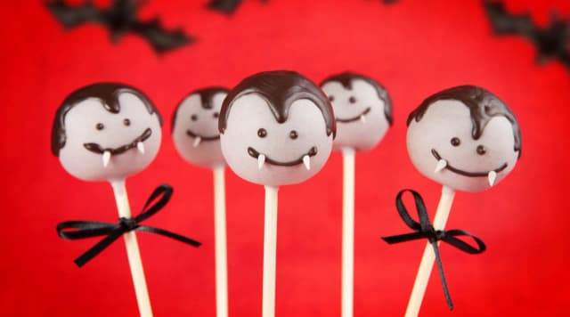 Jak zrobić przekąski na Halloween, które zachwycą Twoich gości Jak zrobić przekąski na Halloween, które zachwycą Twoich gości